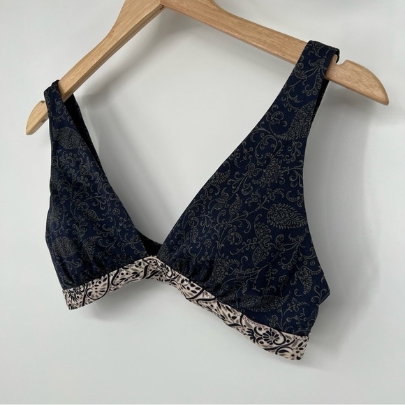 Athleta Aqualux batik Blue Bikini Top Small - Picture 6 of 12